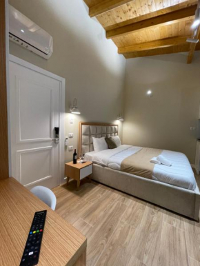 Rias Penthouse Suites